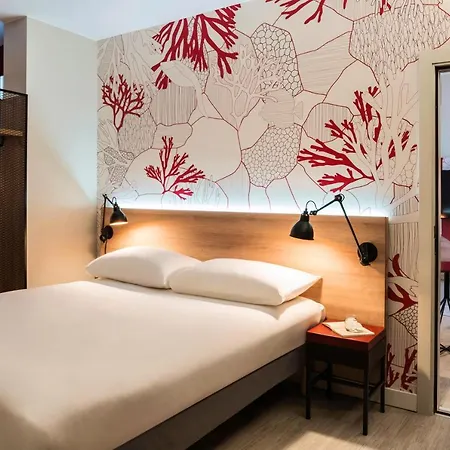 Ibis Styles Bogatell 2*