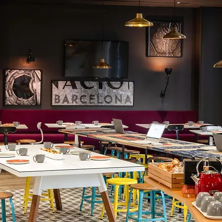 Ibis Styles Bogatell 2*